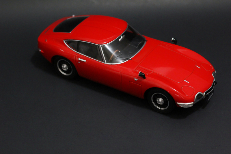 Illustration for article titled Car Week: 1/18 Triple9 Toyota 2000 GT